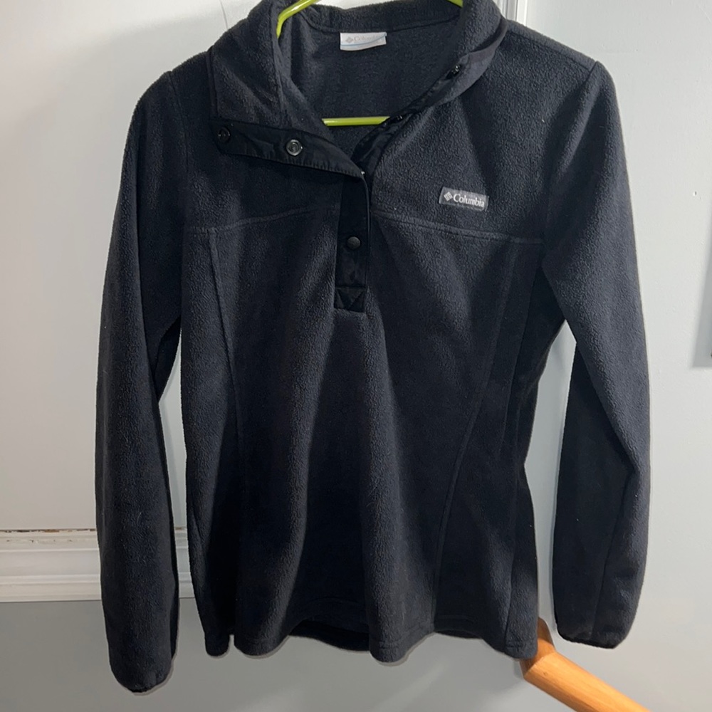 Black Columbia Pullover